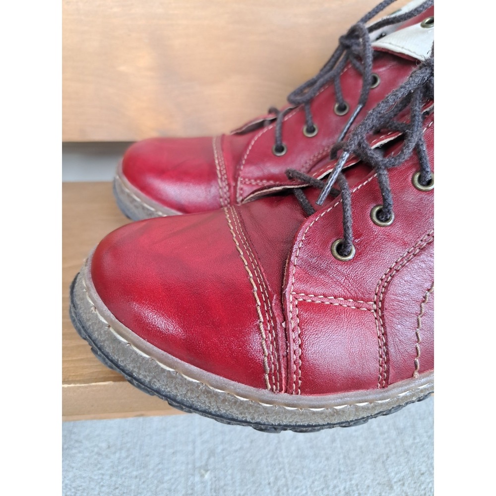 V-Italia Women's Red Water-Resistant Leather Lace-up Flat Ankle Boots 8.0 EU 39 - Picture 2 of 16